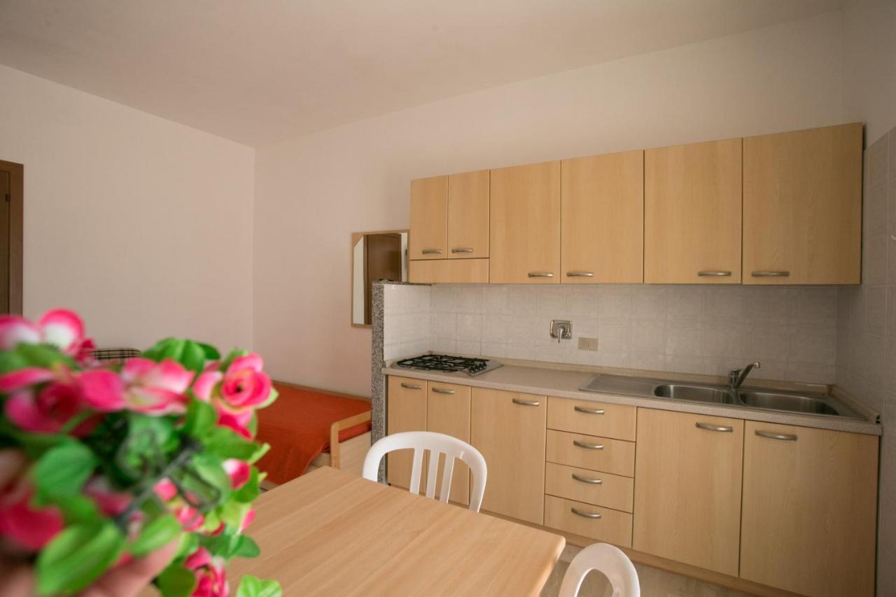 Residence Adriatico Mattinata Kamer foto