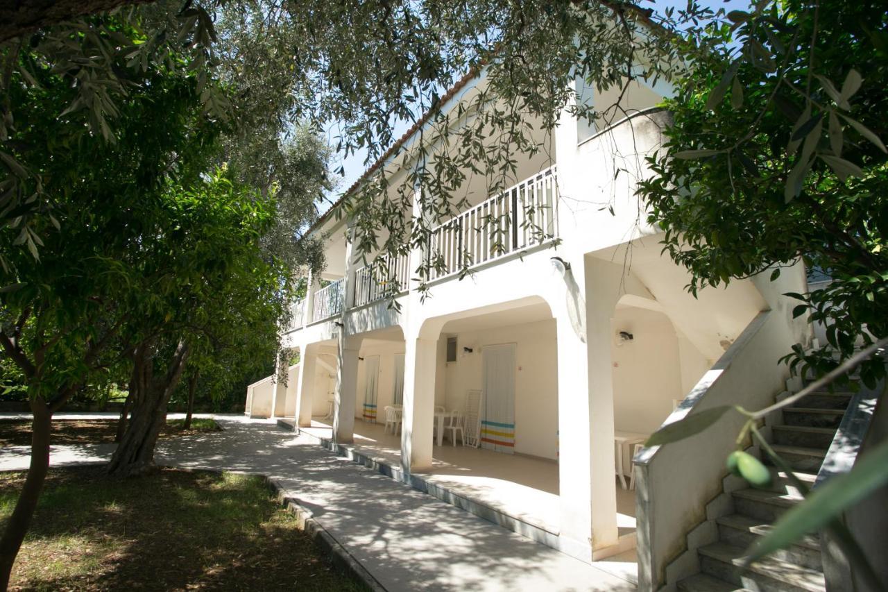 Residence Adriatico Mattinata Buitenkant foto