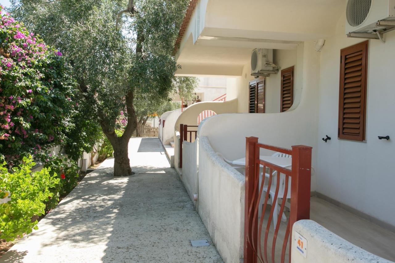 Residence Adriatico Mattinata Buitenkant foto