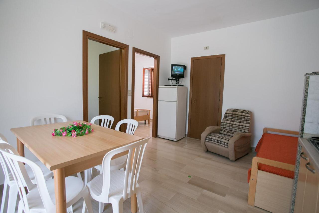 Residence Adriatico Mattinata Buitenkant foto